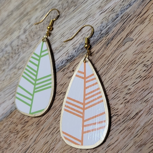 HAND CRAFTED Orange Lime Leaf Teardrop Dangle Earrings - Picture 2 of 5